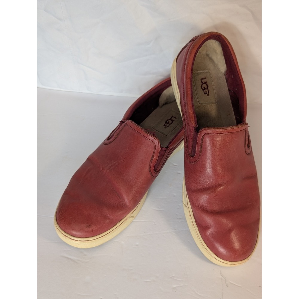 UGG Fierce Women's Leather Slip On Sneakers Red 1015445 9.5 Nautical Yacht Wife